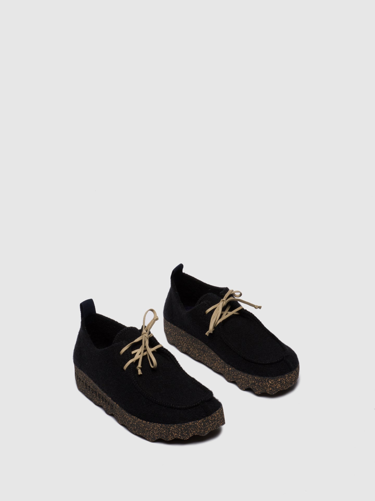 ASPORTUGUESAS Lace-up Shoes CHAT L Black