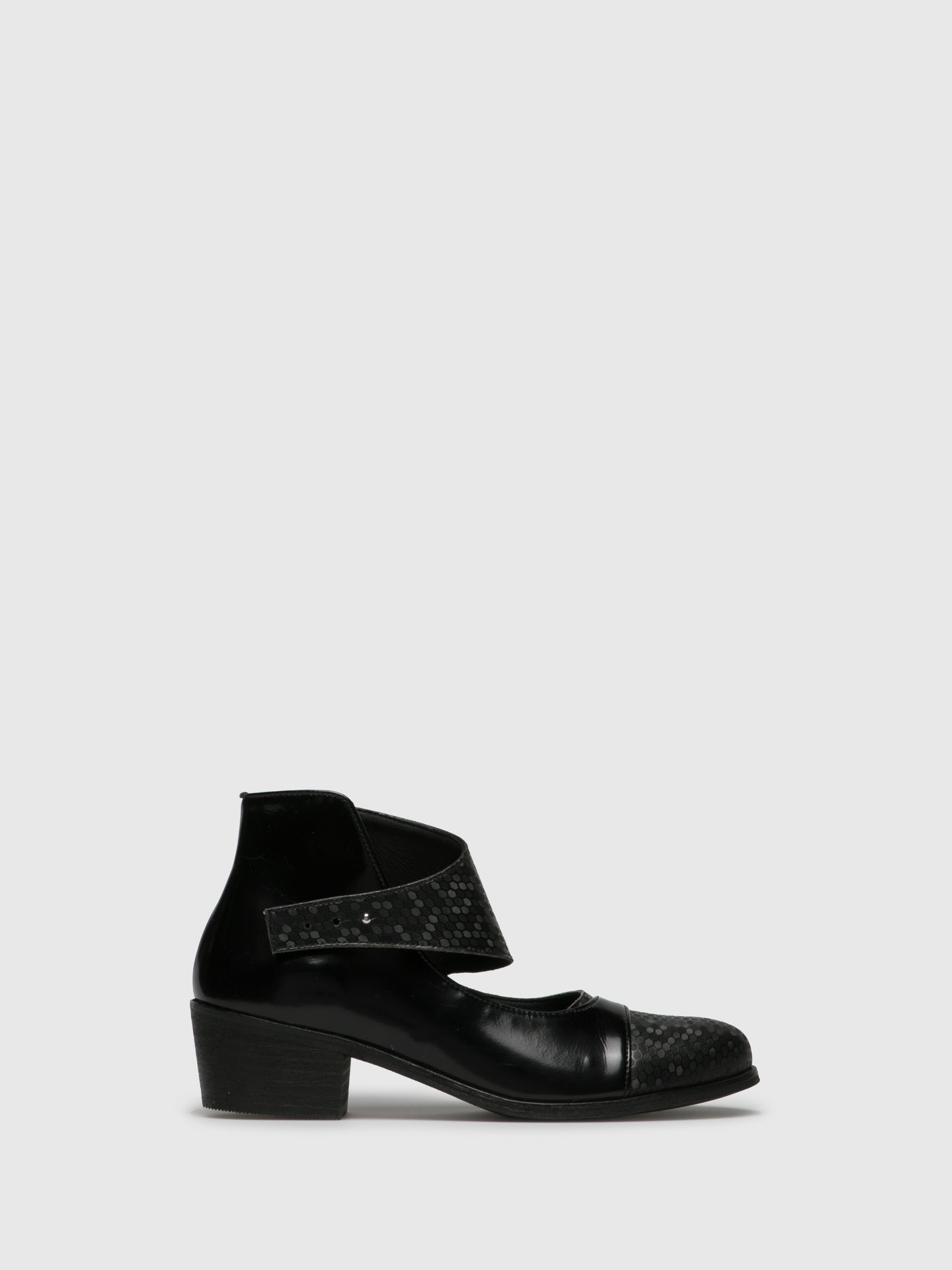 Marita Moreno Gloss Black Round Toe Shoes
