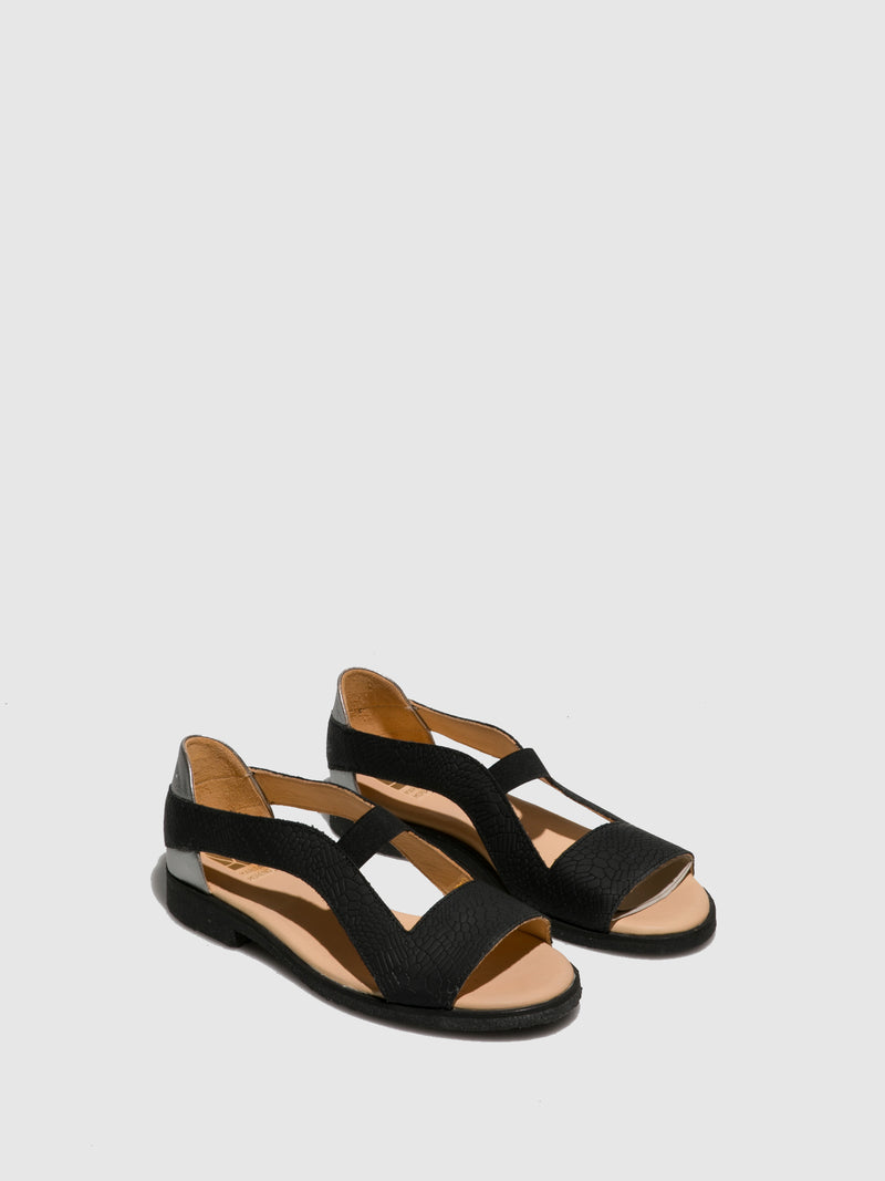 Marita Moreno Gray Black Flat Sandals