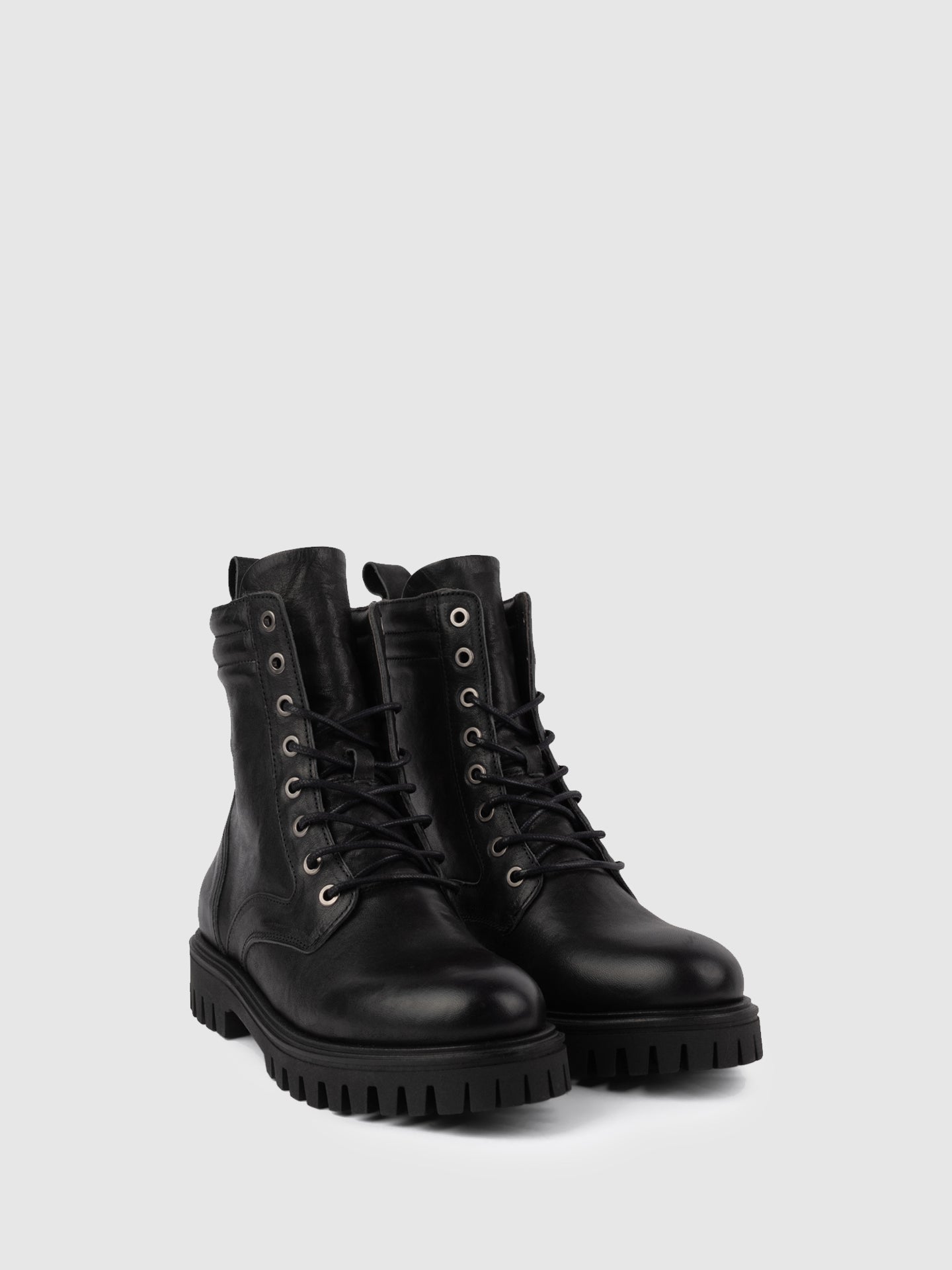 Only2me Black Round Toe Boots