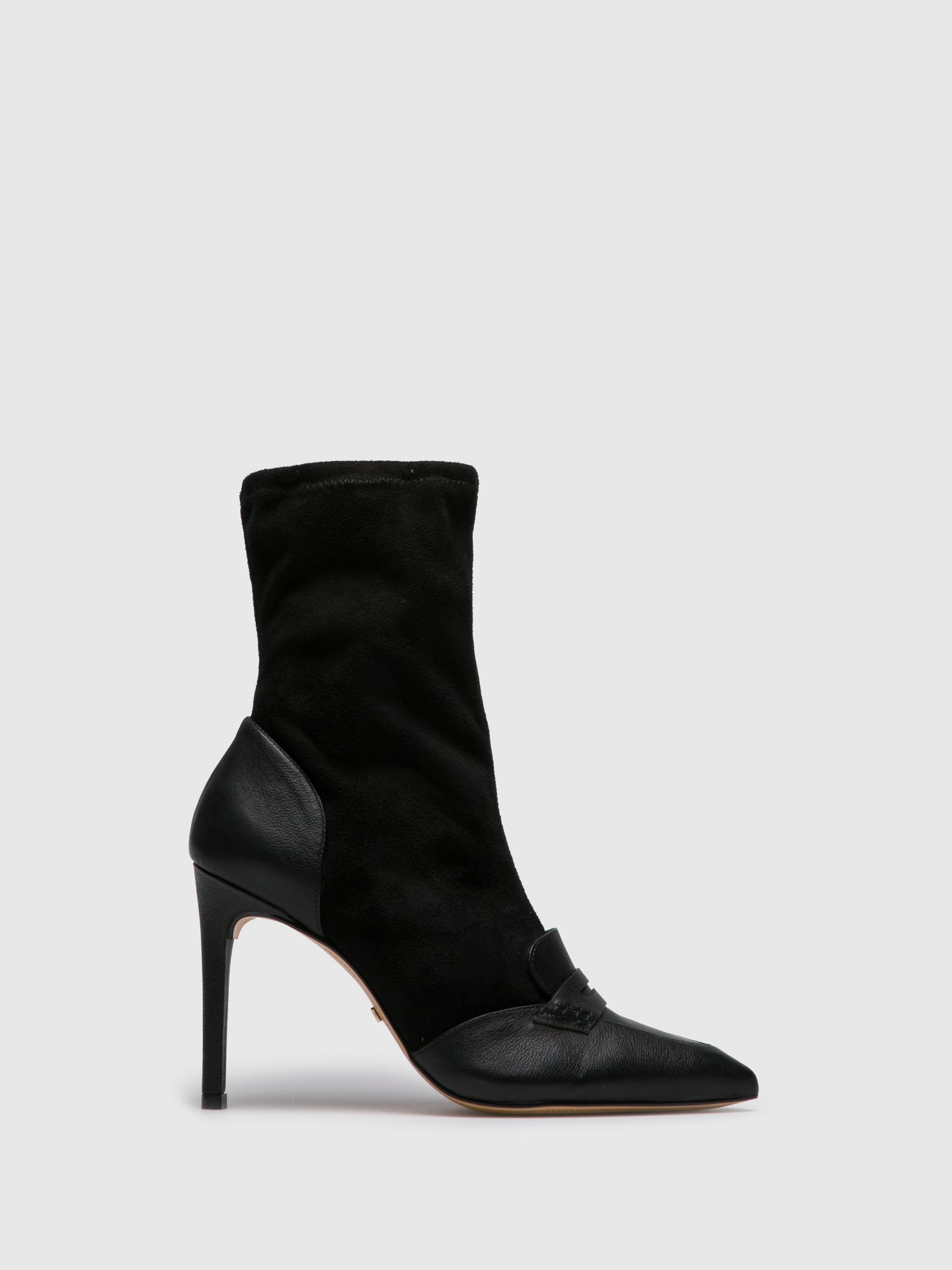 Parodi Passion Black Pointed Toe Boots