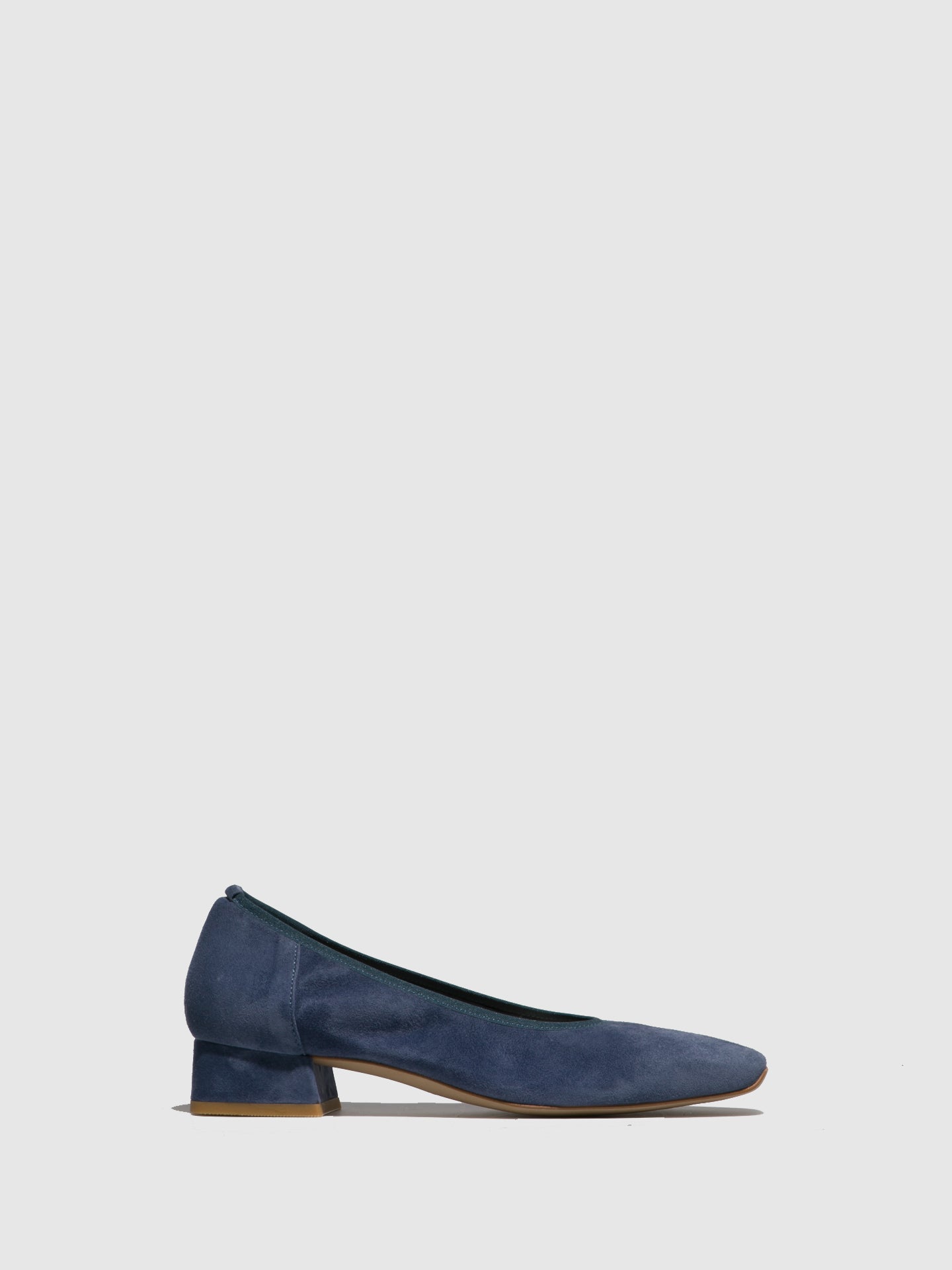 Perlato Blue Round Toe Pumps