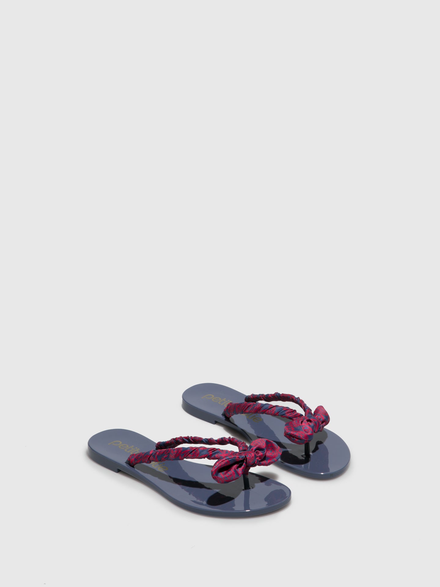 Petite Jolie By Parodi Gray Beach Flip-Flops