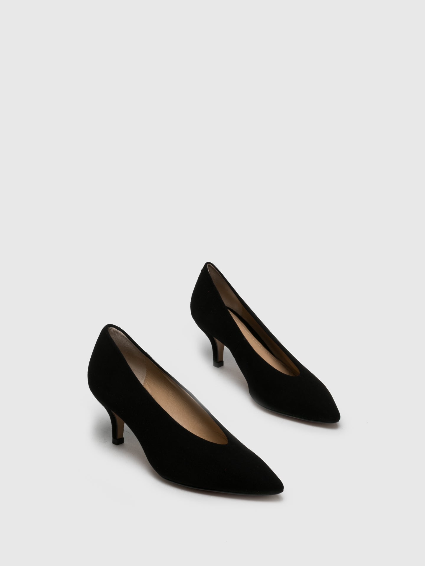 Perlato Black Pointed Toe Shoes