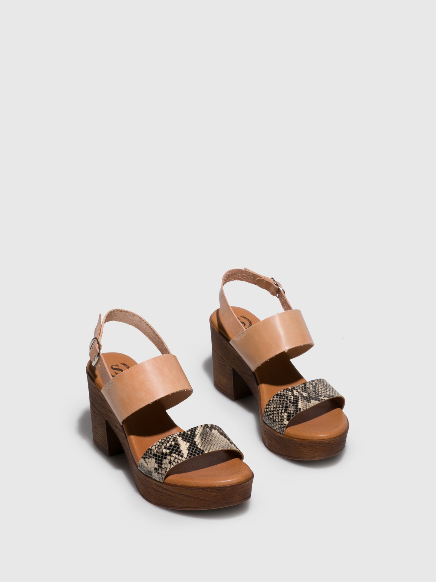 Sotoalto Beige Round Toe Sandals