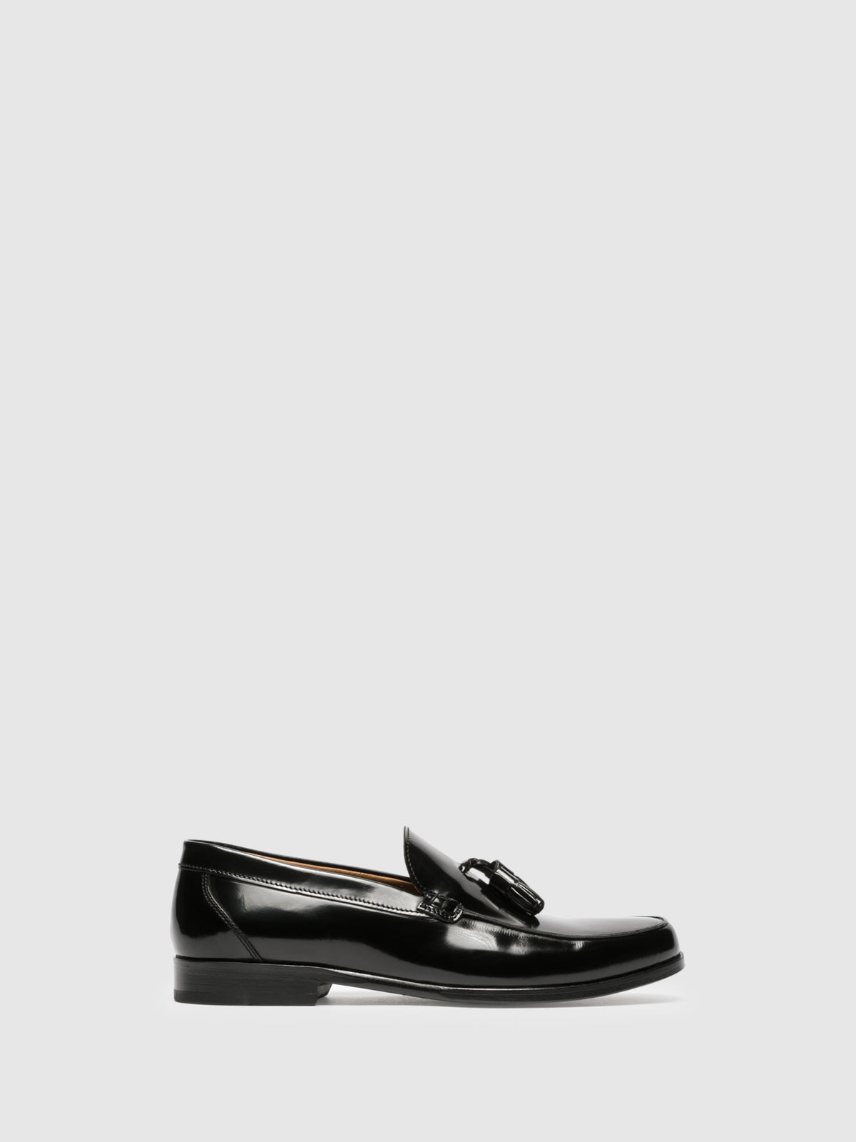 Yucca Black Loafers Shoes