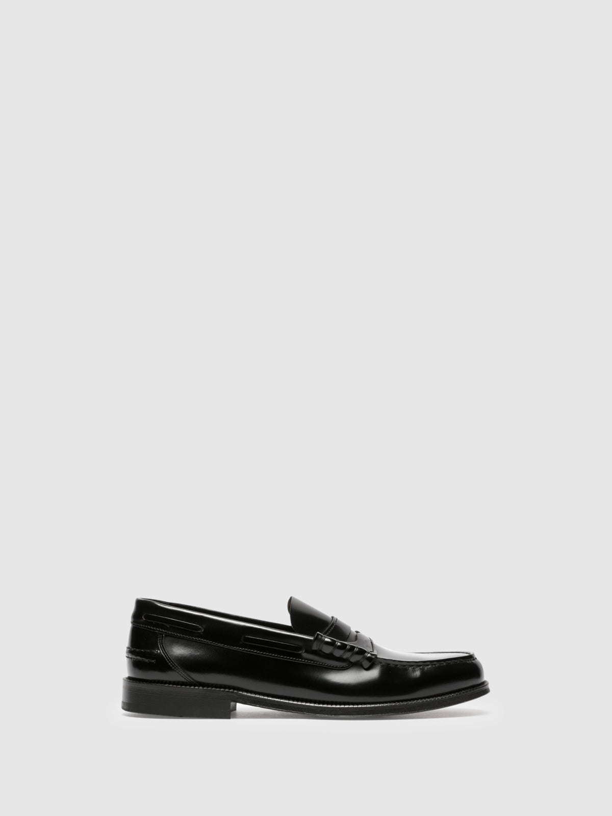 Yucca Black Loafers Shoes